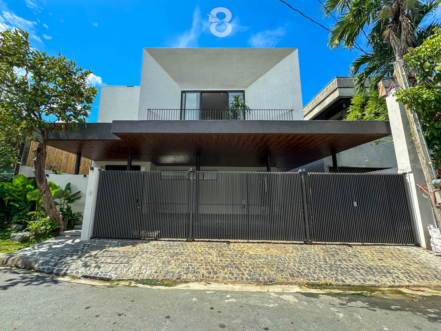 Modern house in South Green Park (beside Merville Park)