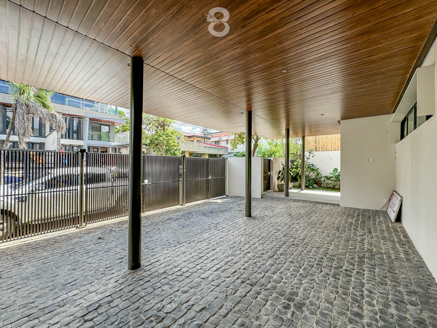 Modern house in South Green Park (beside Merville Park)