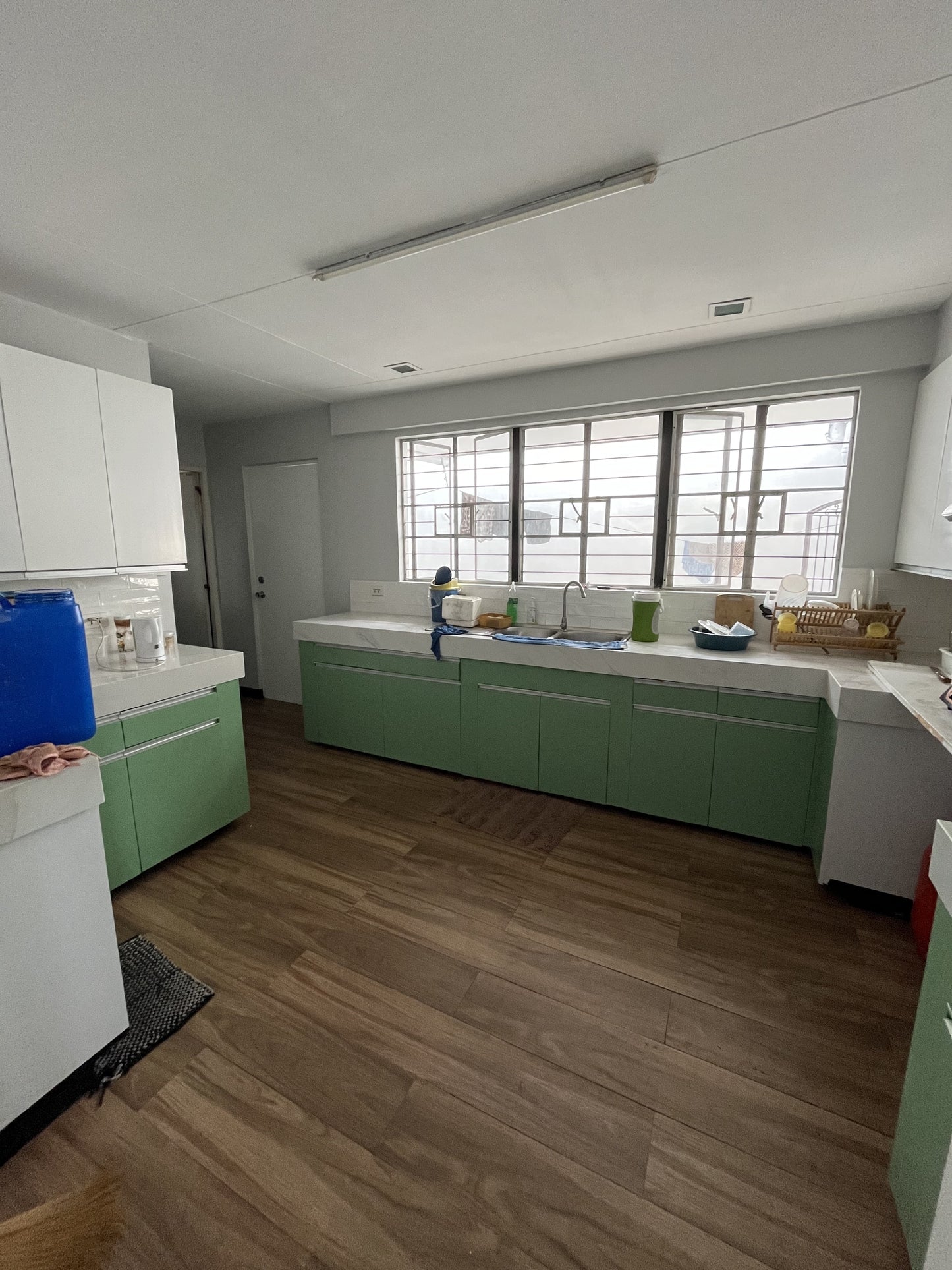 Bungalow for sale in Merville Park, Parañaque