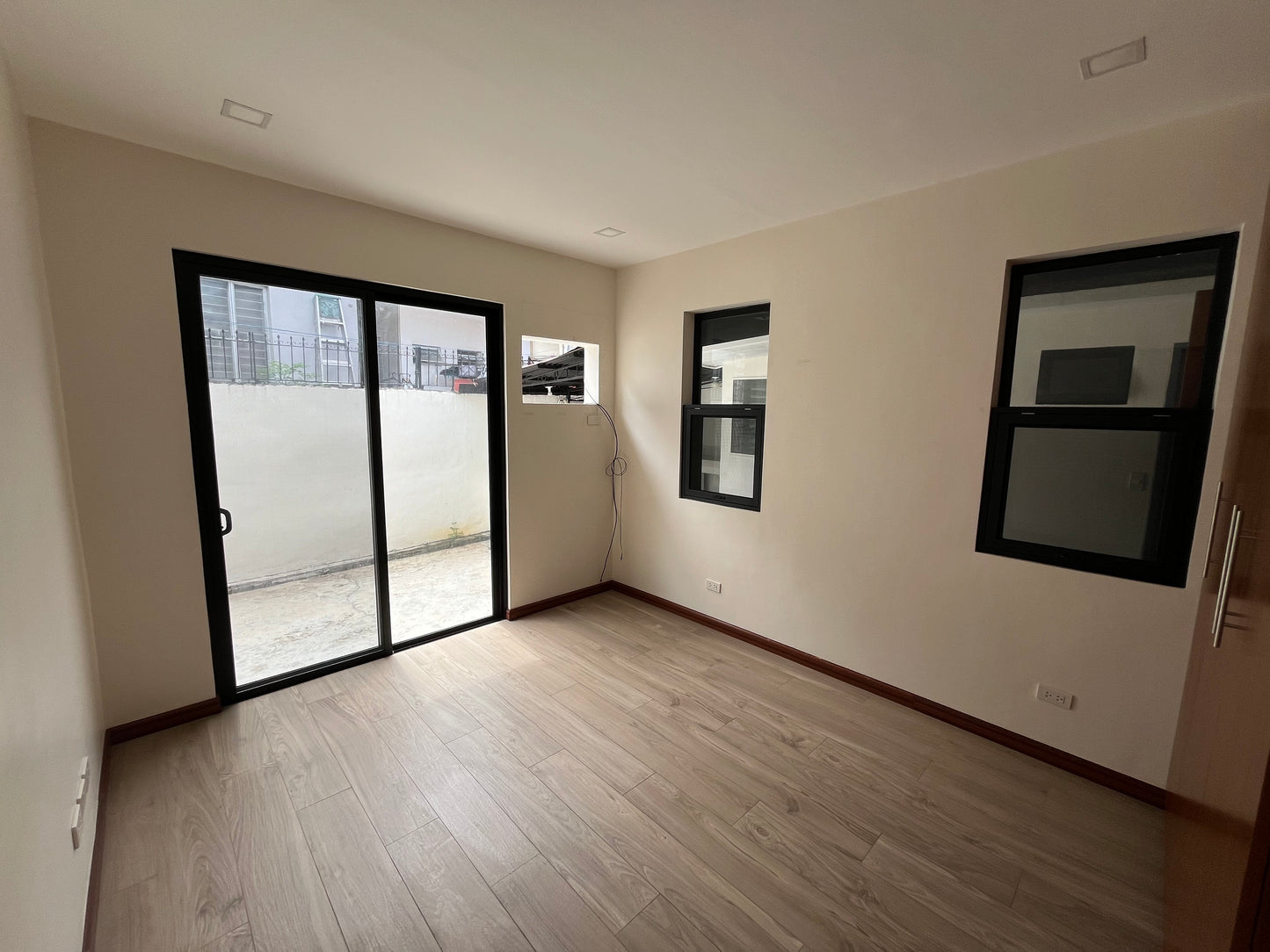 Bungalow for sale in Merville Park, Parañaque
