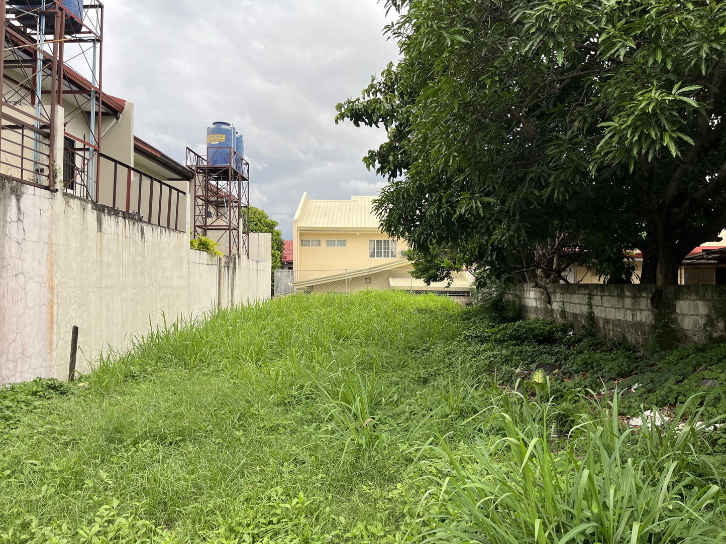 Vacant Lot in Molave Park, (inside Merville Park, Parañaque)