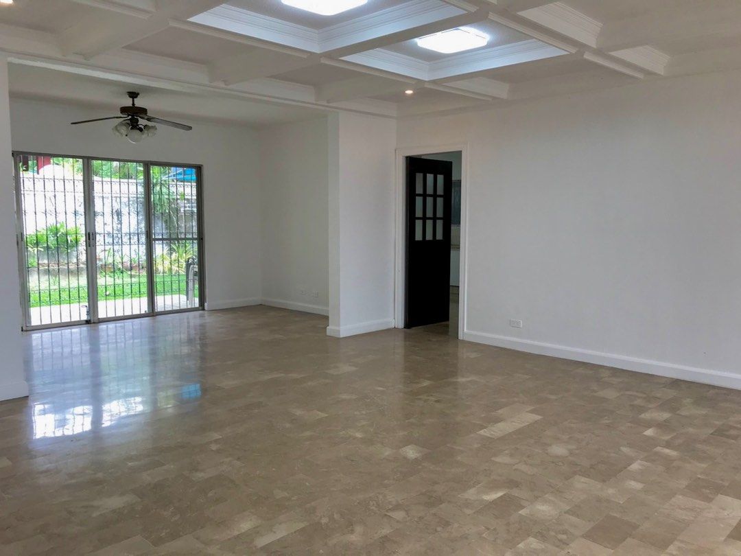 House in Merville Park (Executive Area), Parañaque