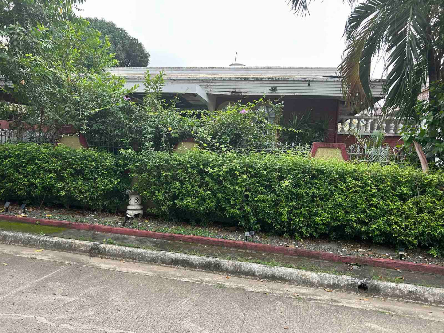 Bungalow for sale in Merville Park (Executive Area), Parañaque