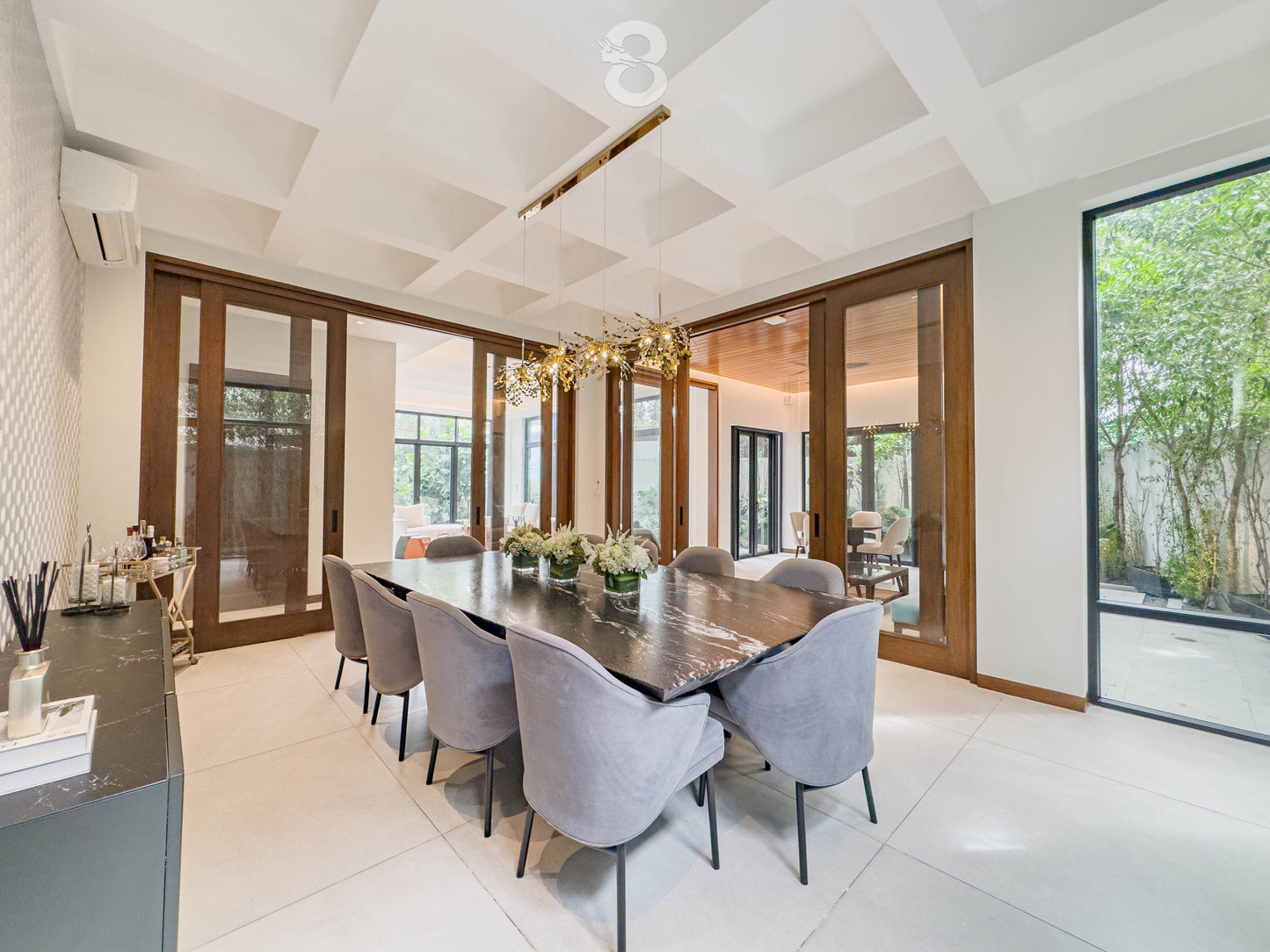Modern house for sale in Merville Park, Parañaque City