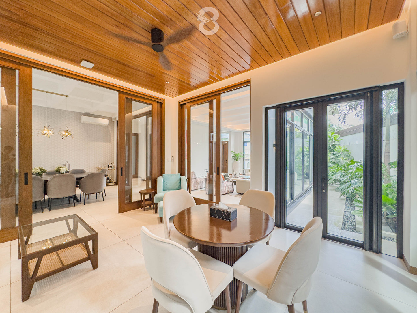 Modern house for sale in Merville Park, Parañaque City