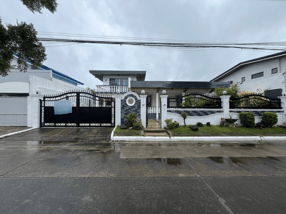 House in Merville Park (Executive Area), Parañaque
