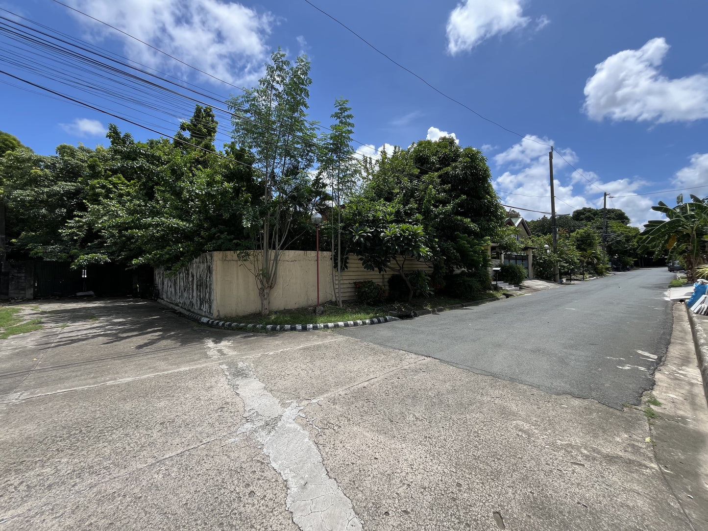 House in Merville Park Parañaque City