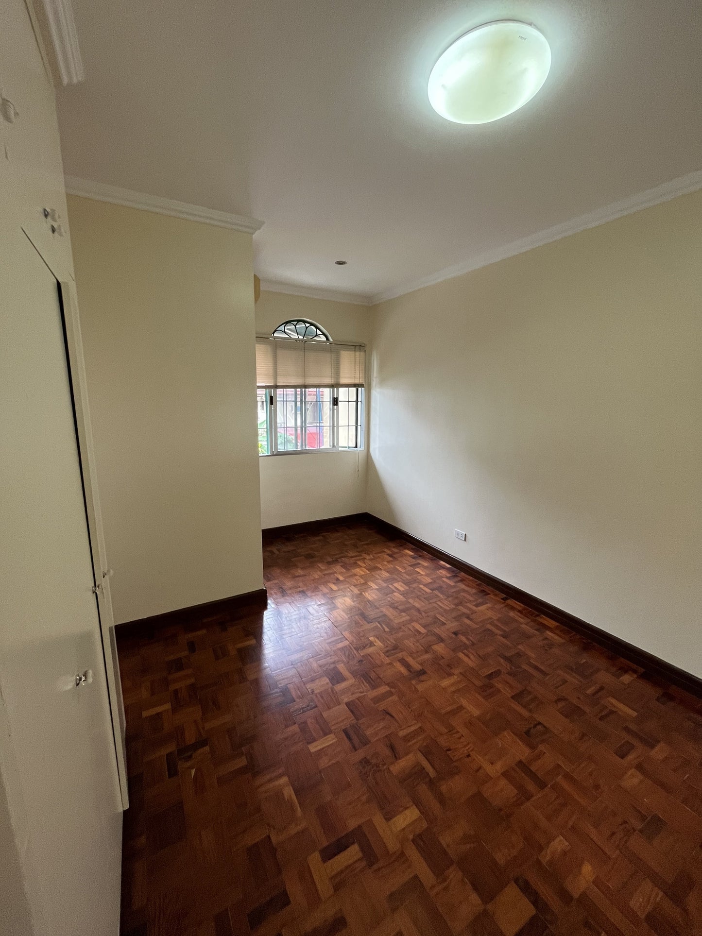 Duplex in Molave Park, (inside Merville Park, Parañaque)