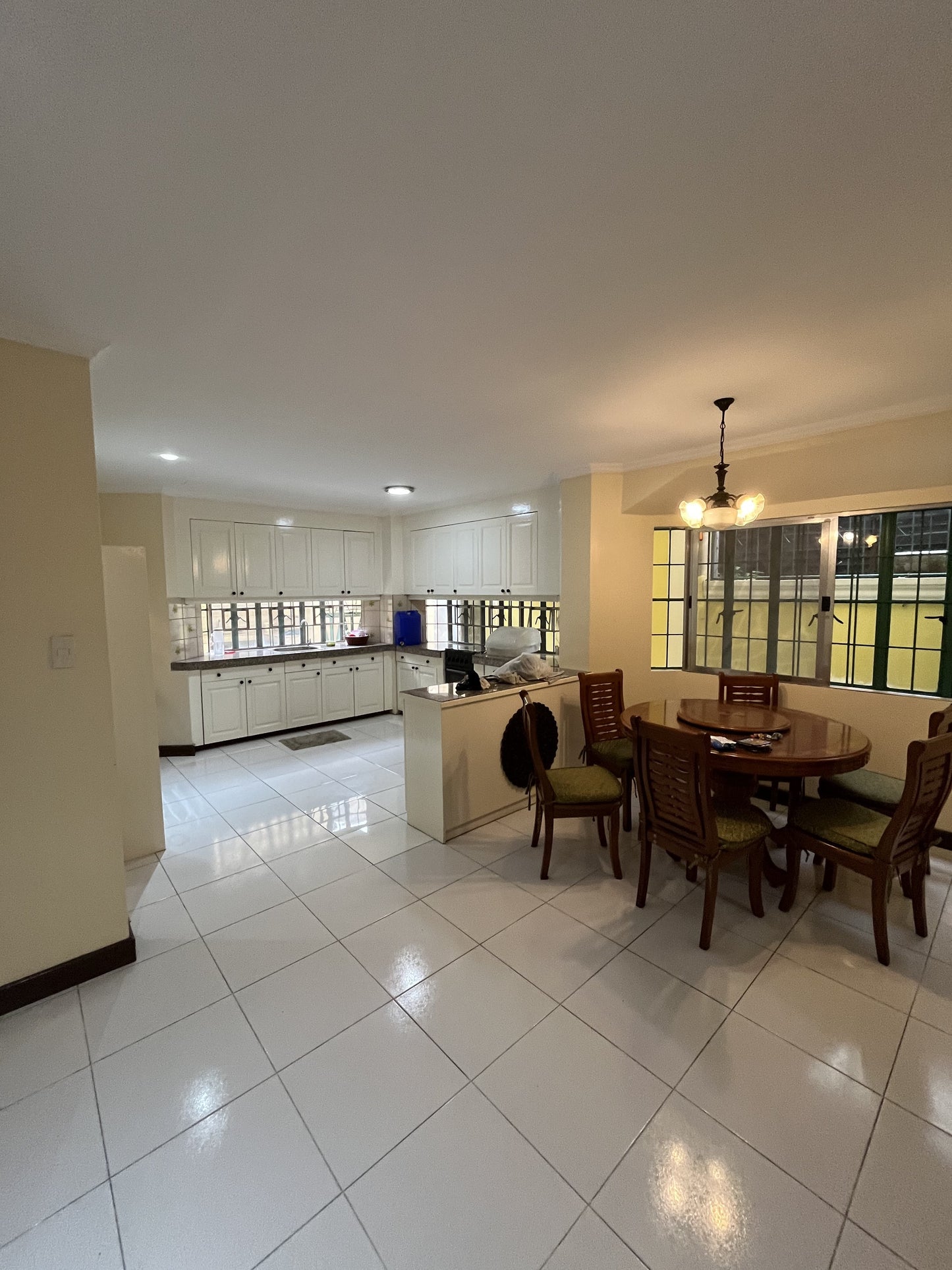 Duplex in Molave Park, (inside Merville Park, Parañaque)
