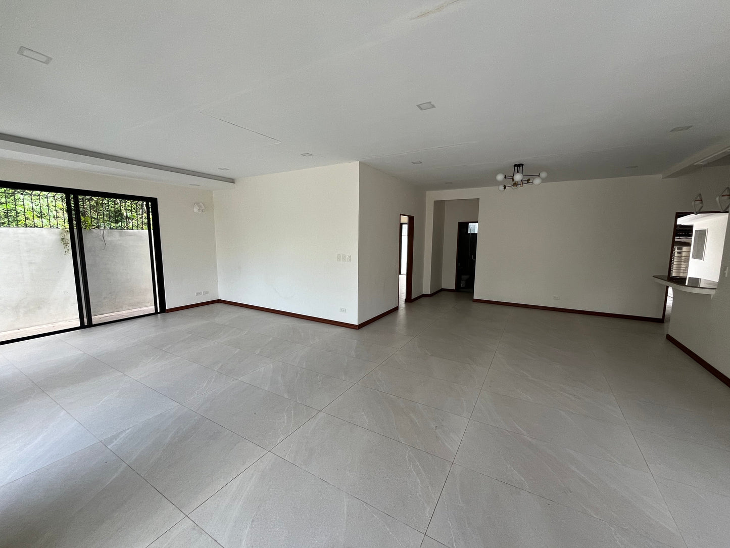 Bungalow for sale in Merville Park, Parañaque