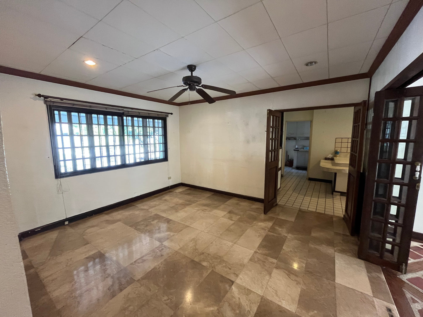 House in Merville Park (Executive Area), Parañaque