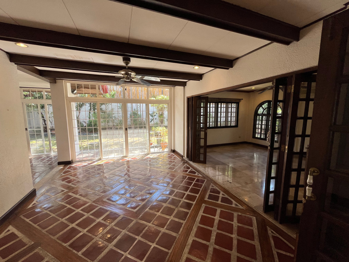 House in Merville Park (Executive Area), Parañaque