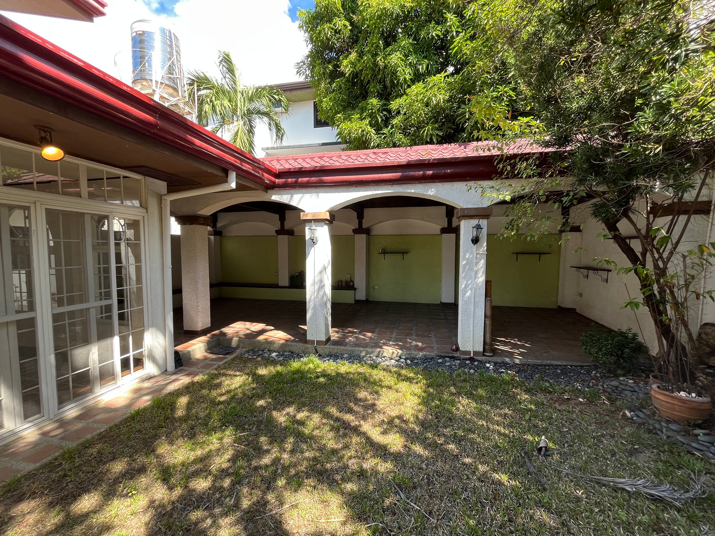 House in Merville Park (Executive Area), Parañaque