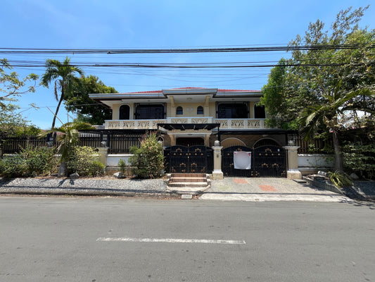 House in Merville Park (Executive Area), Parañaque