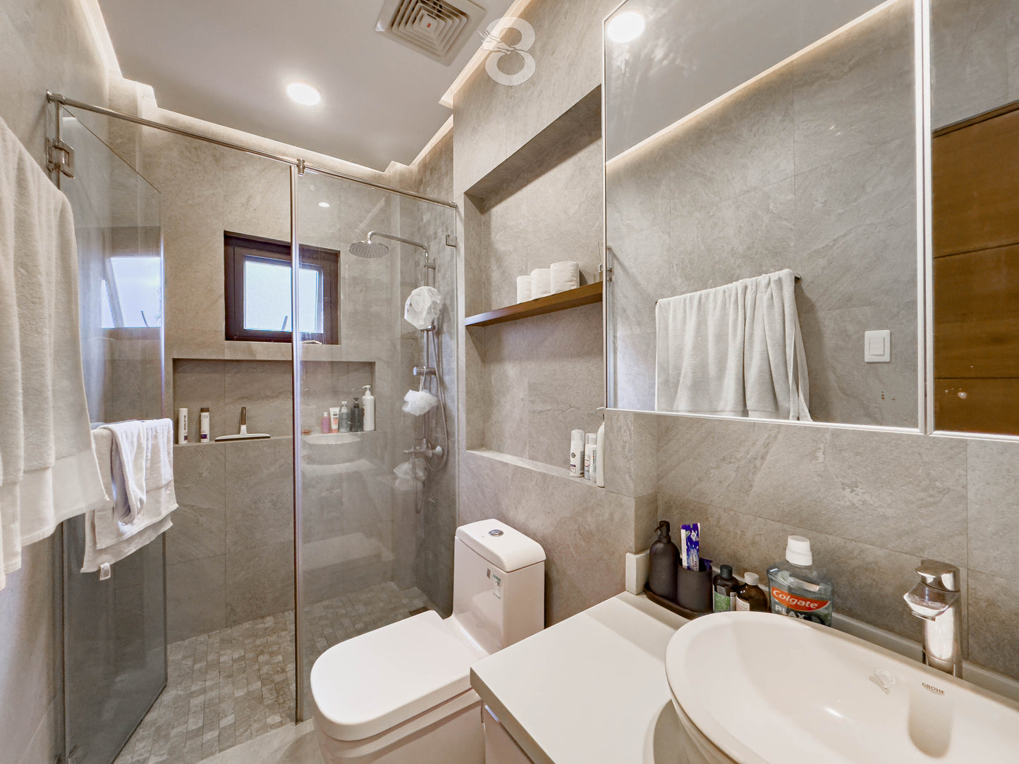 Modern Tropical House in Greenville (inside Merville Park, Parañaque)