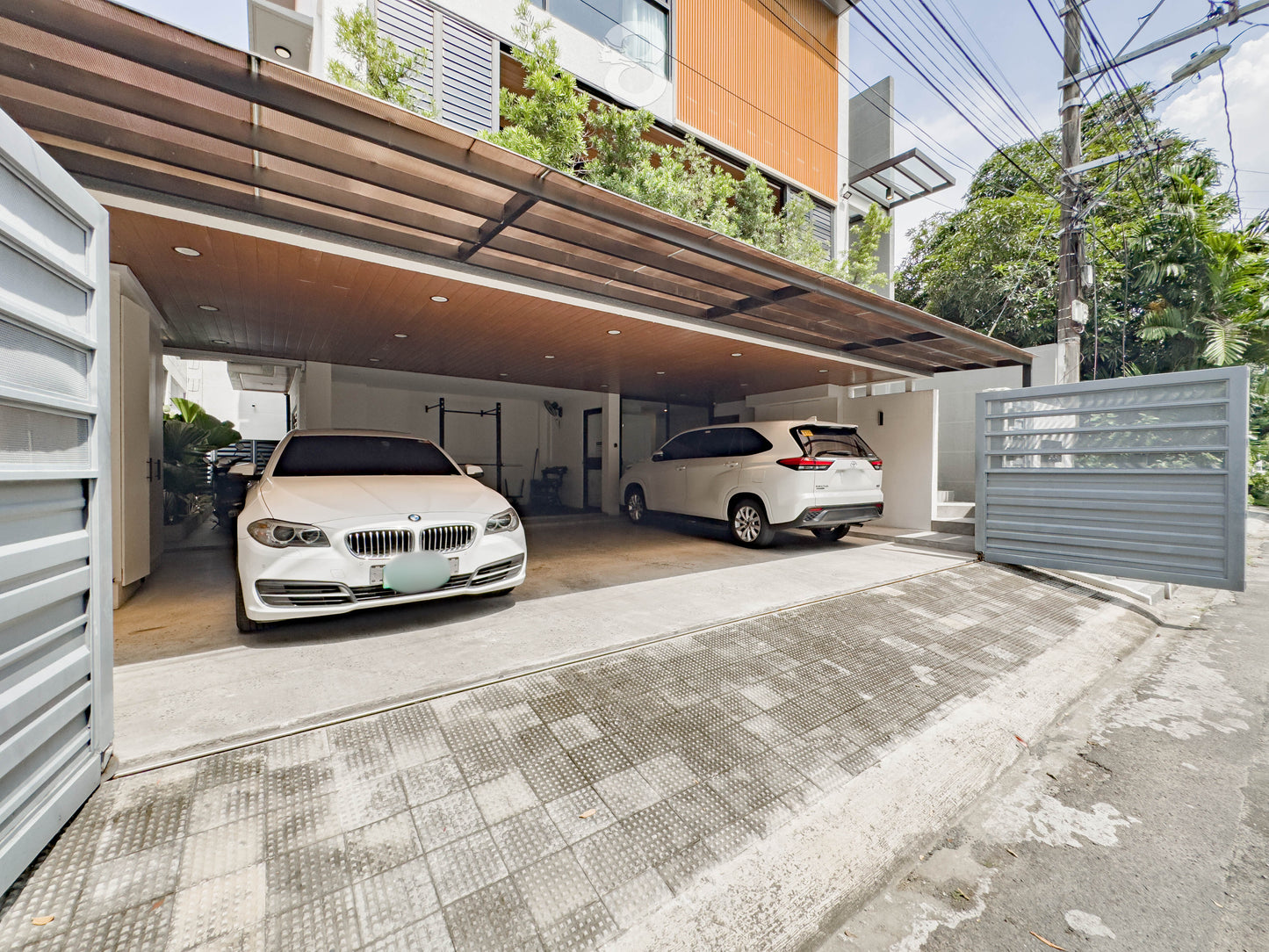 Modern Tropical House in Greenville (inside Merville Park, Parañaque)