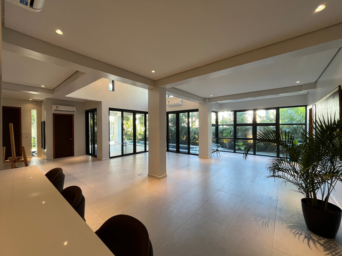 Modern house for sale in Merville Park, Parañaque City