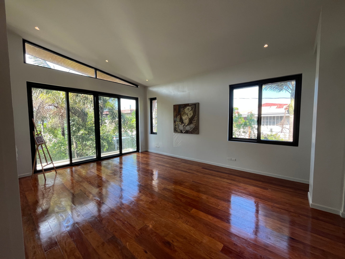 Modern house for sale in Merville Park, Parañaque City