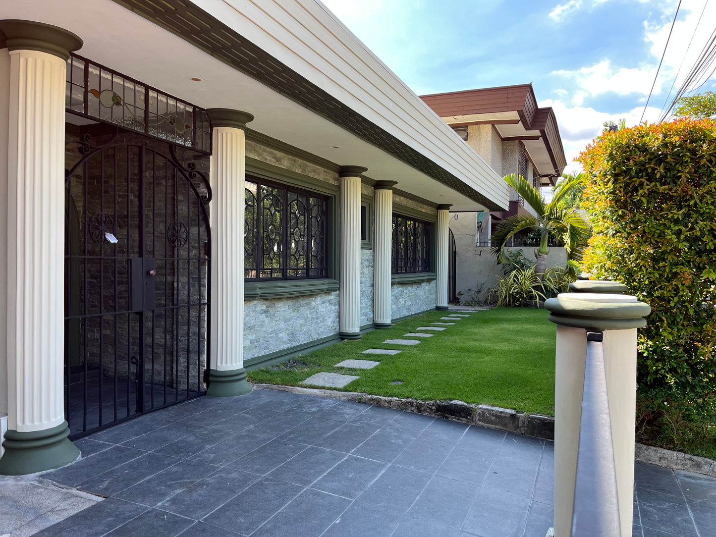 House in Merville Park (Executive Area), Parañaque
