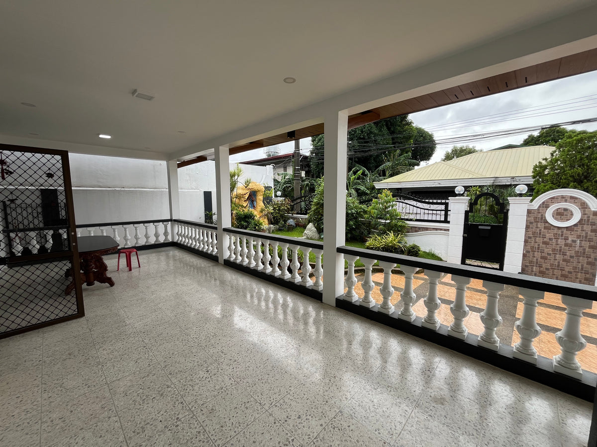 House in Merville Park (Executive Area), Parañaque