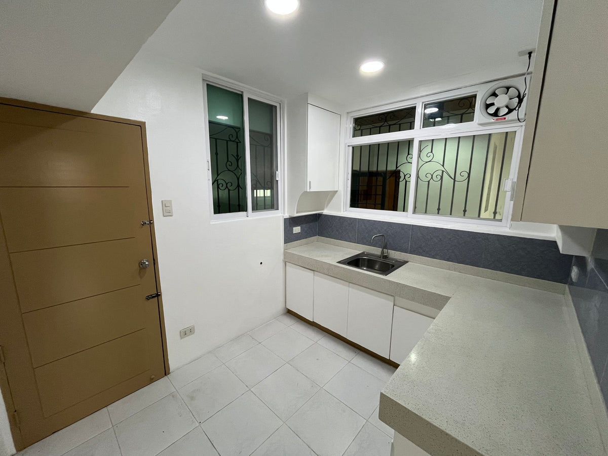 House in Merville Park (Executive Area), Parañaque
