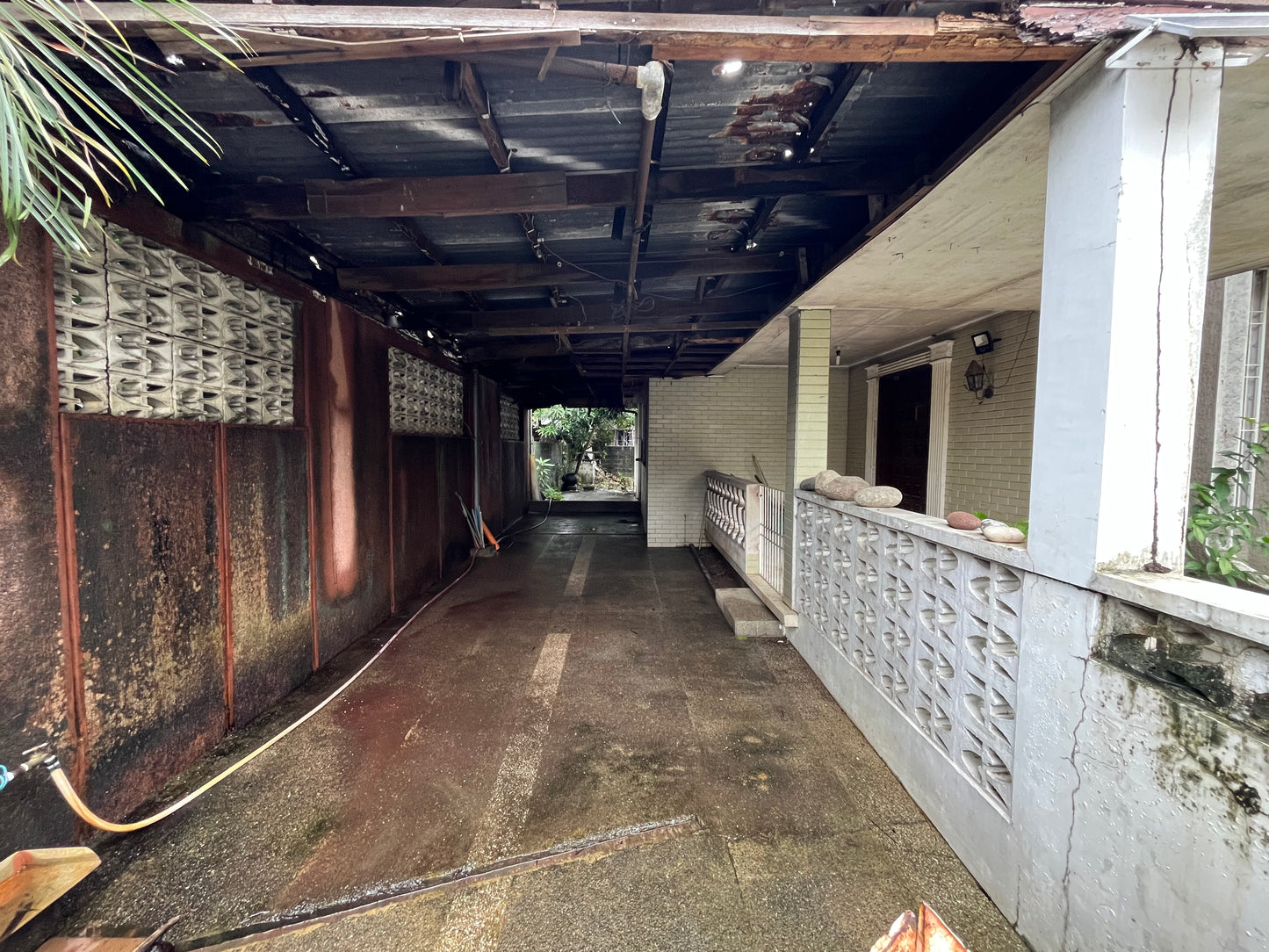 Old House in Merville Park, Parañaque