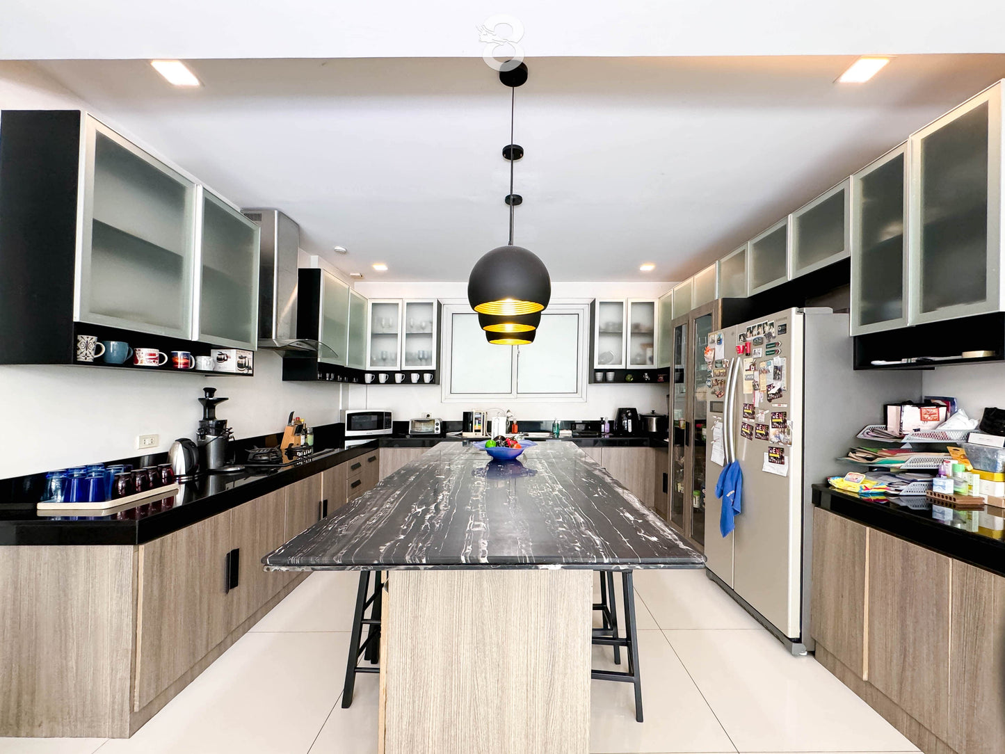 Modern Tropical House in Greenville (inside Merville Park, Parañaque)