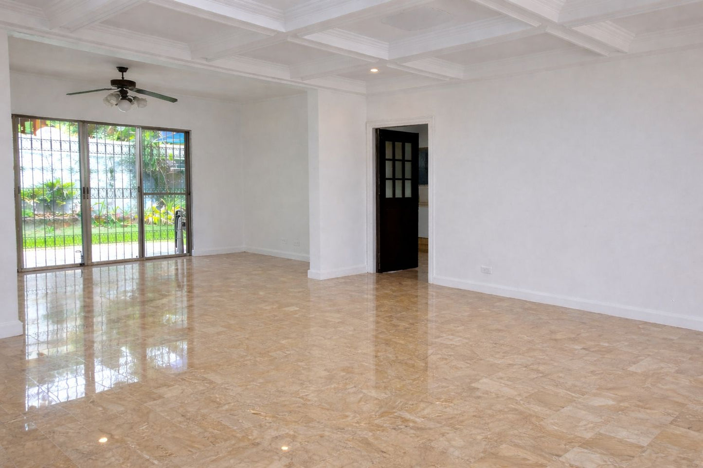 House in Merville Park (Executive Area), Parañaque