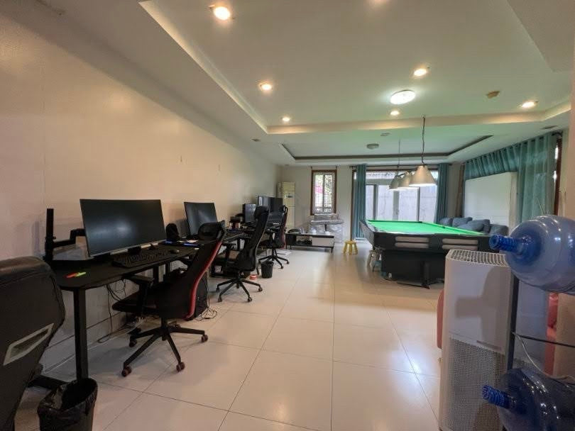 Duplexes for sale in Merville Park, Parañaque City